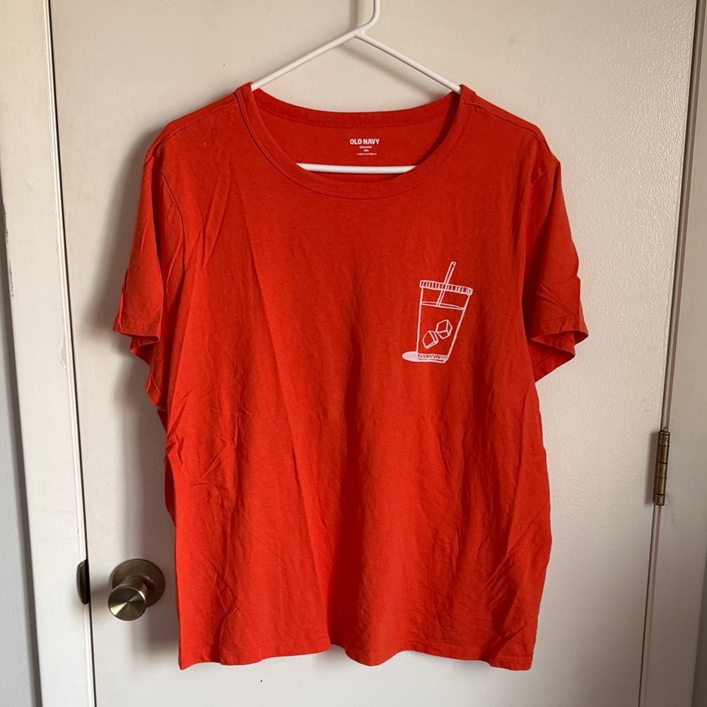 Old Navy Women’s Orange Short Sleeve Graphic Tee